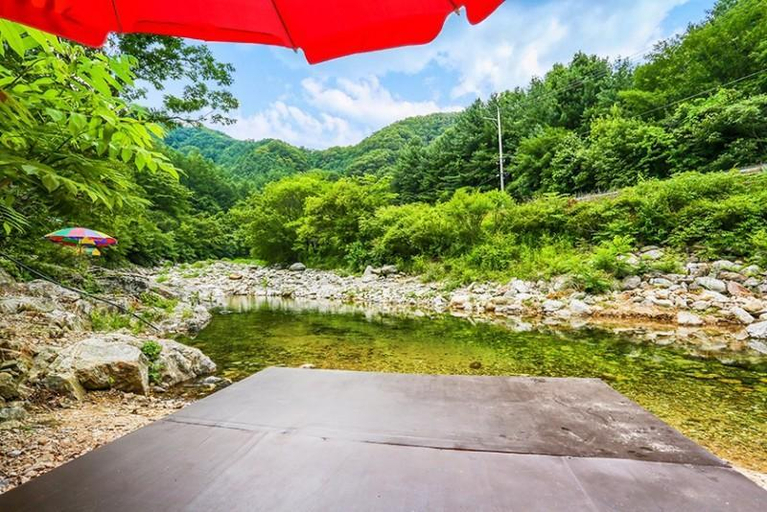 Others 1, Gapyeong Eden Pension, Pocheon