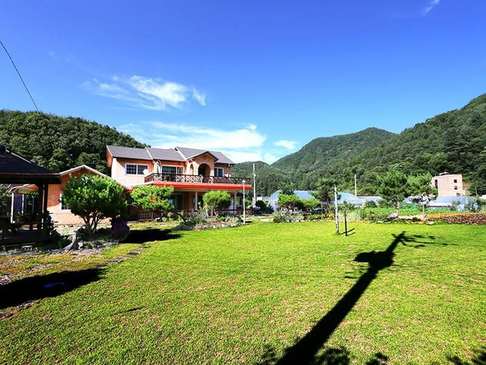 Others 3, Yangpyeong Jinggumdari Pension, Yangpyeong