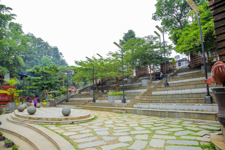 Nearby Landmark 2, Lotus Art & Garden Hotel, Bandung