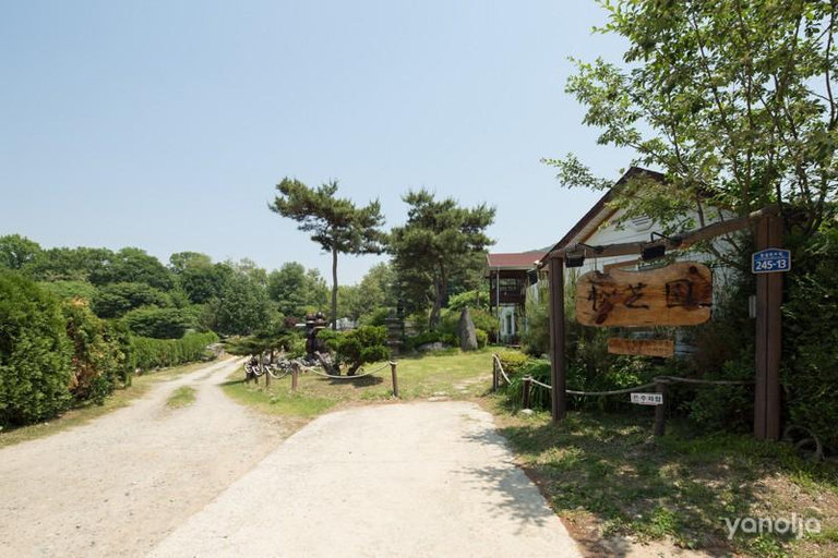 Others 2, Anseong Songjiwon Pension, Ansoeng