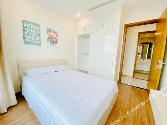 3, Vinhome Central Park Apartment (LANDMARK 81 AREA), Ho Chi Minh City