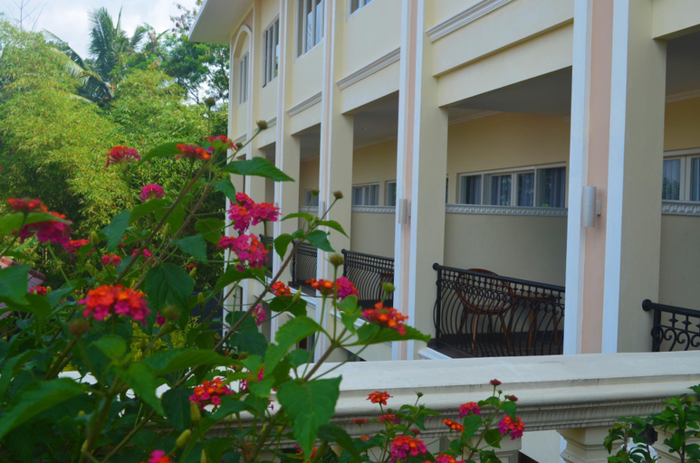 Exterior & Views 5, Nina Hotel, Salatiga