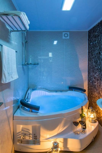 Bathroom, Yangpyeong Boseoksangja Pension, Gapyeong