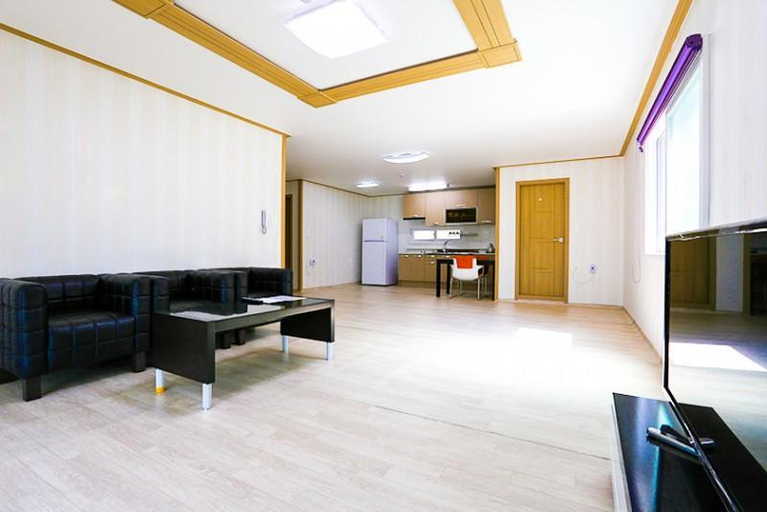 Others 3, Hoengseong Mokkoji Pension, Hoengseong