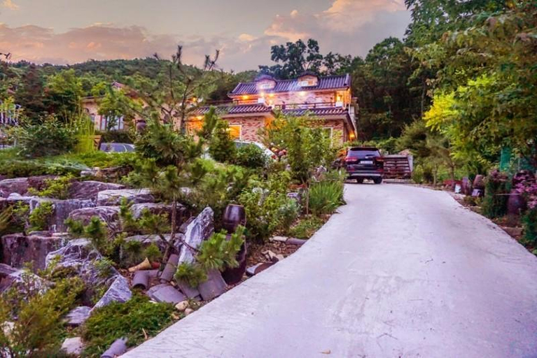 Others 3, Gwanghwado Badatgae Sanjang Pension, Ganghwa
