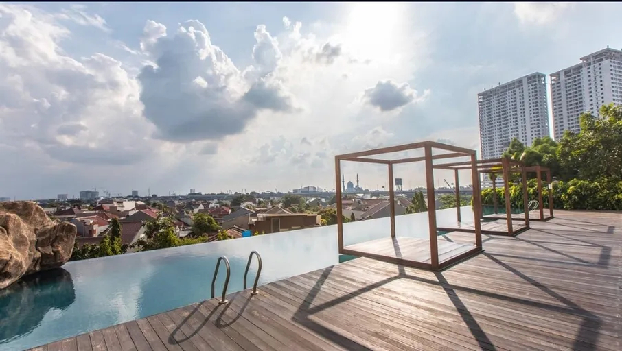 Sport & Beauty 3, Apartemen Grand Kamala Lagoon by Prince Ownerroom, Bekasi