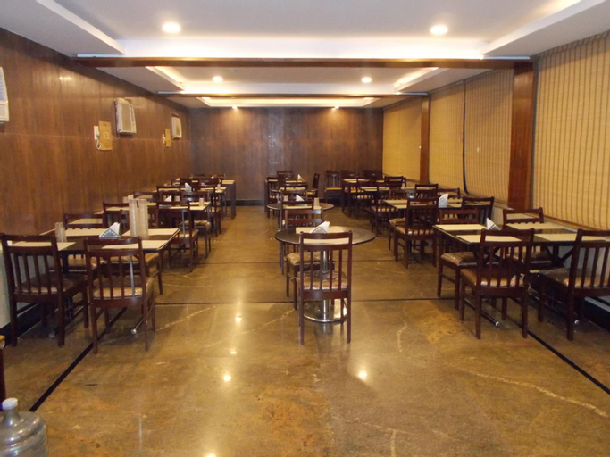 Food & Drinks, Aqua Green Hotel And Resort - Puzhal Lake, Thiruvallur