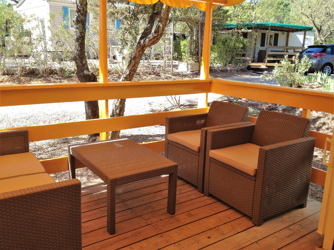 Food & Drinks, Greenchalets Lei Suves retro, Var