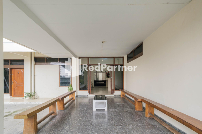 Public Area 28