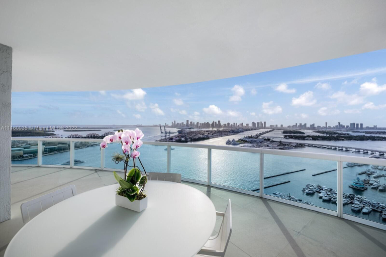 Sport & Beauty, Alton apartments five park, Miami-Dade
