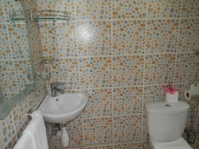 Bathroom, Tannette's Villa