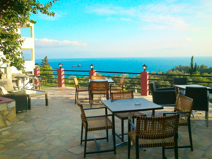 Food & Drinks 5, Studio Apartments Escape, Swimming Pool - Pelekas Beach, Ionian Islands