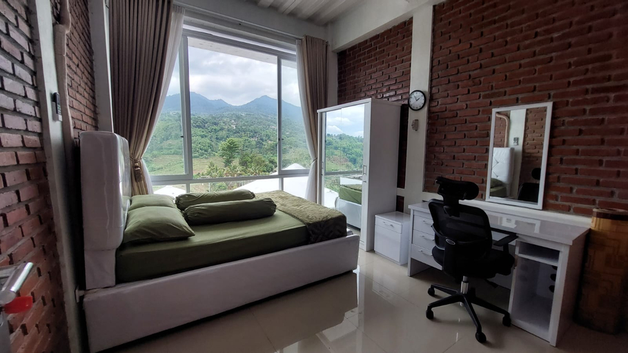 Bedroom 1, Teras Luhur Villa & Cafe dengan Pemandangan Gunung dan Pesawahan, Bandung
