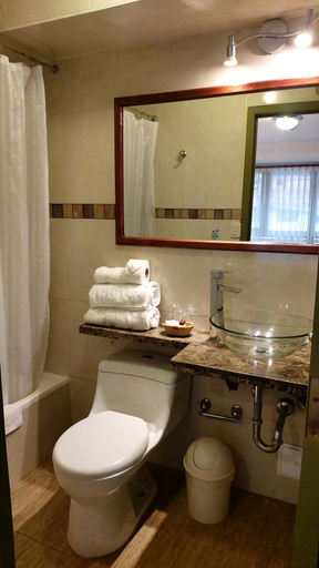 Bathroom 3, Pucara Machupicchu, Urubamba