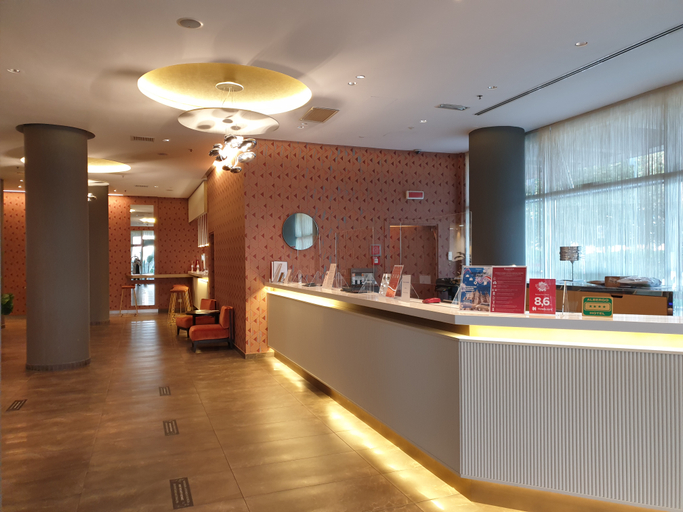Public Area 4, Ramada Plaza by Wyndham Milano, Milano