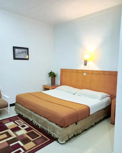 Bedroom 2, Cherry Garden Hotel, Medan