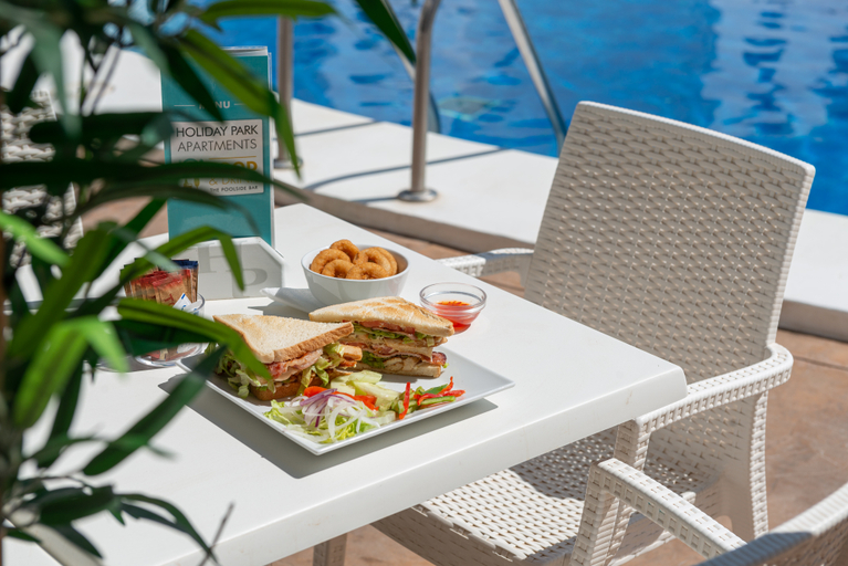 Food & Drinks 2, Holiday Park, Baleares