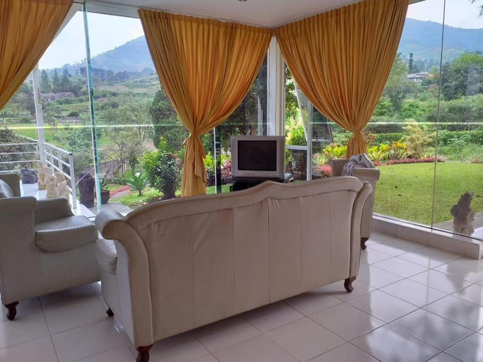 Others 3, Villa Kaca 88, Bogor