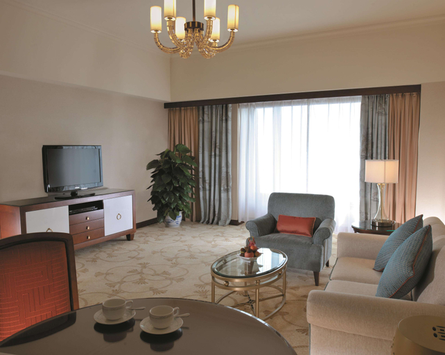 Others 4, Shangri La Beihai, Beihai