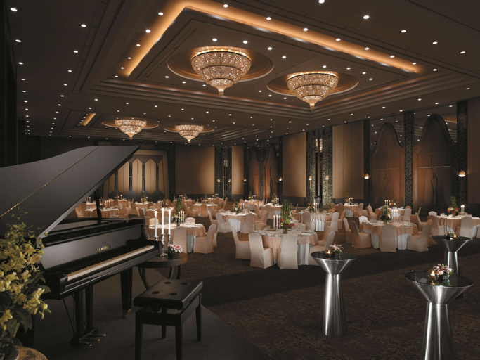 Business Facilities 27