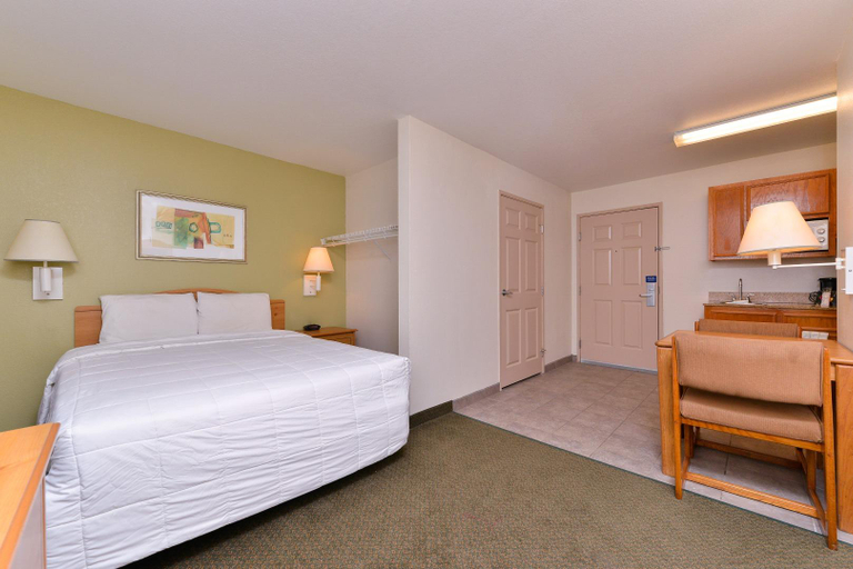 Bedroom 3, Americas Best Value Inn And Suites Winnie, Chambers