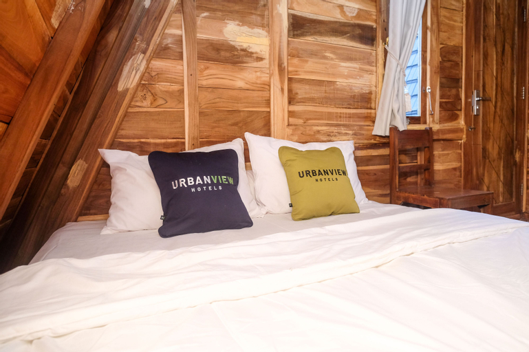 Bedroom 16