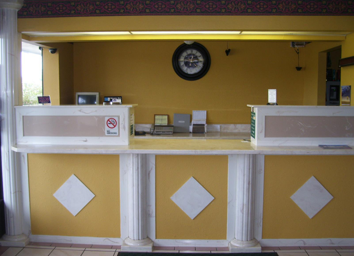 Public Area 2, Americas Best Value Inn Suites Winona, Montgomery