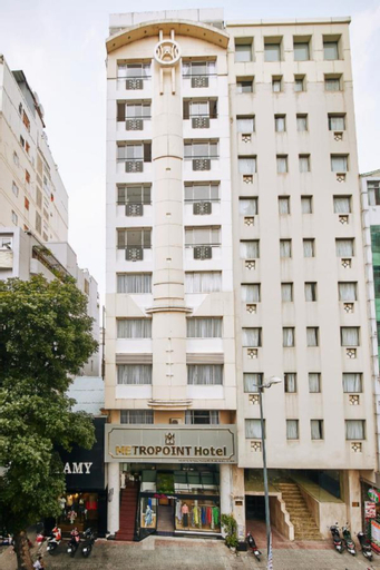 Cozy Midnight Hotel, Quận 1