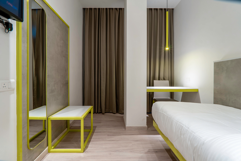 Bedroom 12