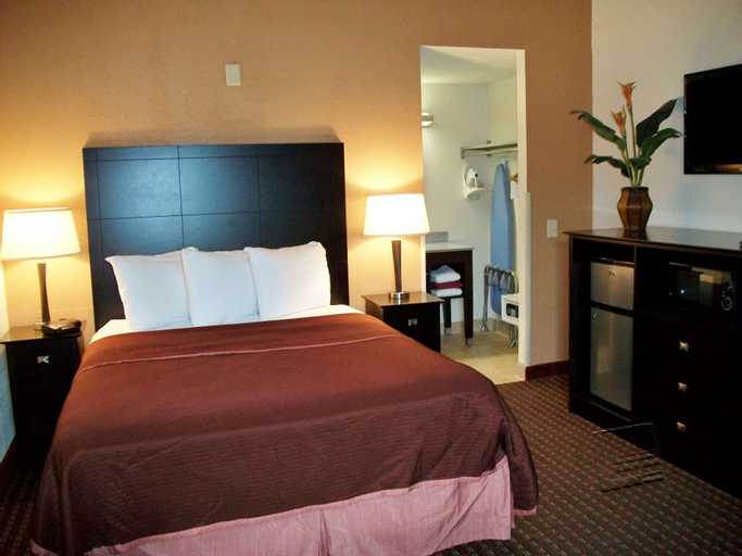 Bedroom 28