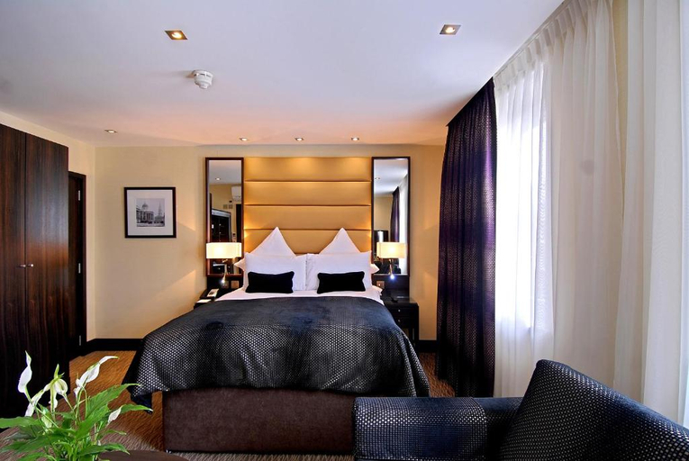 Bedroom 2, Montcalm Mayfair Townhouse, London