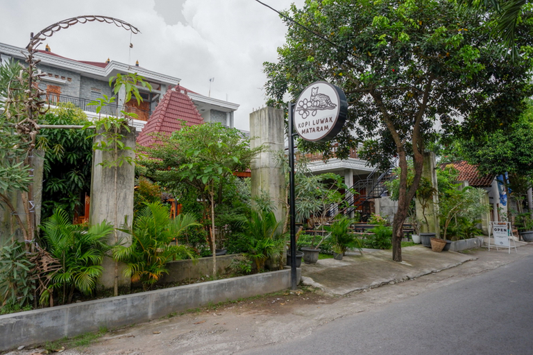 Exterior & Views 2, Griya Mataram Kotagede Mitra RedDoorz, Bantul