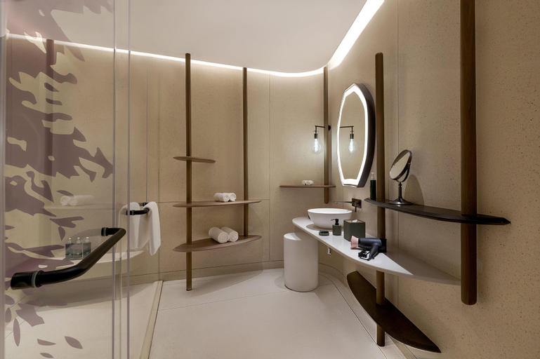 Bathroom 11