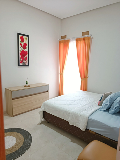 Bedroom, Adiwarna Homestay Batu, Malang