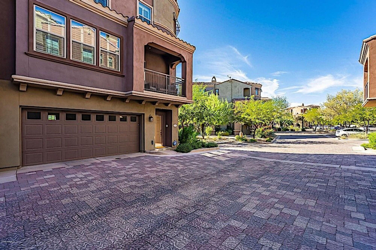 Elegance at Desert Ridge by Casago, Maricopa