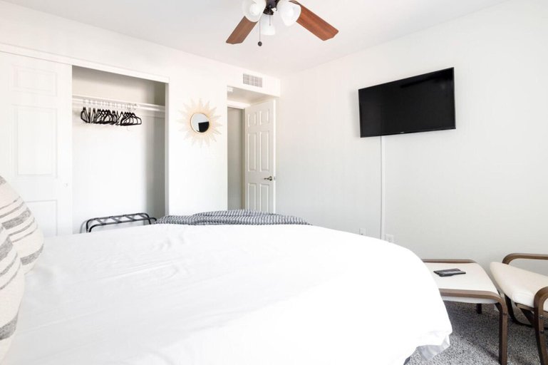 Bedroom 3, Fun In The Sun by Casago, Maricopa