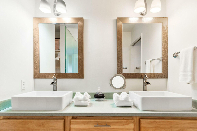 Bathroom 5, Keauhou Punahele B-102 by Kona Now, Hawaii