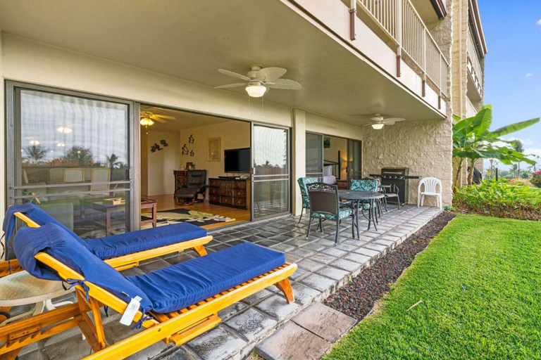 Public Area 3, Keauhou Punahele B-102 by Kona Now, Hawaii