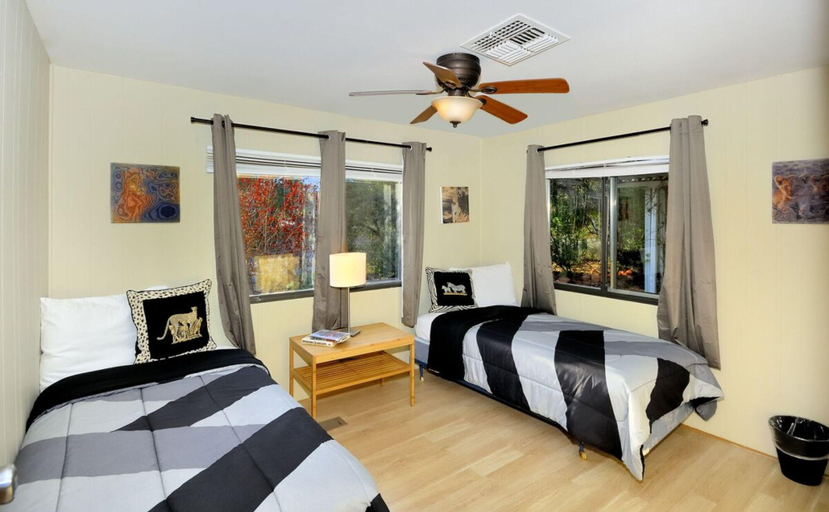 Bedroom 2, Windsong Hideaway by Casago, Yavapai