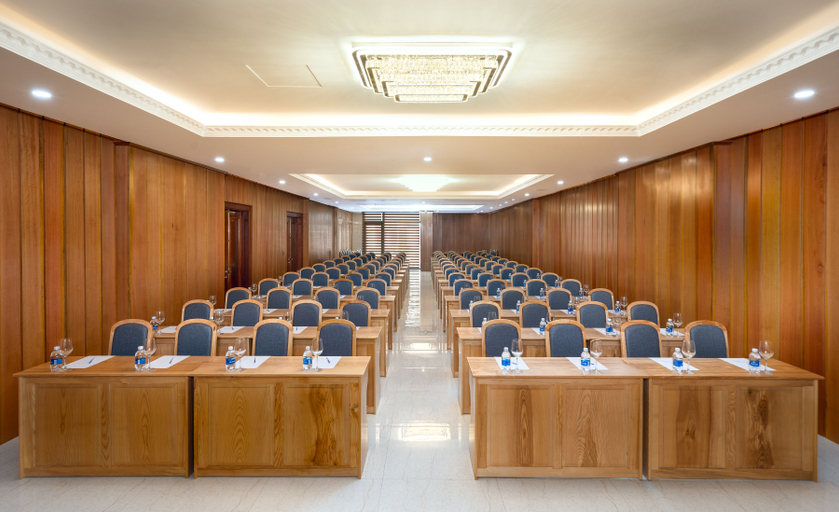 Business Facilities 3, Sunny Ocean Hotel & Spa, Da Nang