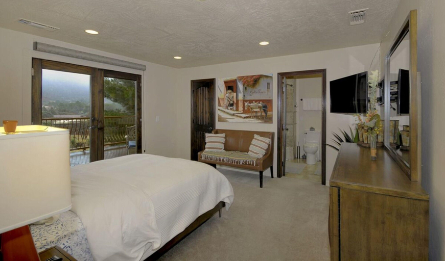 Bedroom 3, Hillside Grotto by Casago, Yavapai