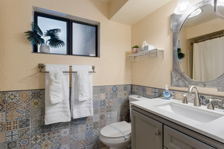 Bathroom, Coronado Cutie by Casago, Pima
