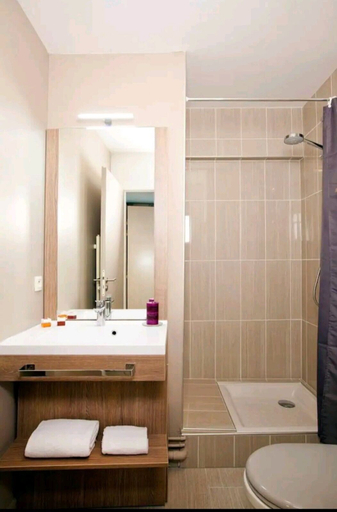 Bathroom, Appartement Cosy Euralille, Nord