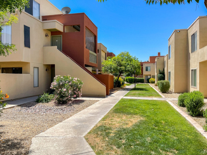 Sunscape Unwind by Casago, Maricopa