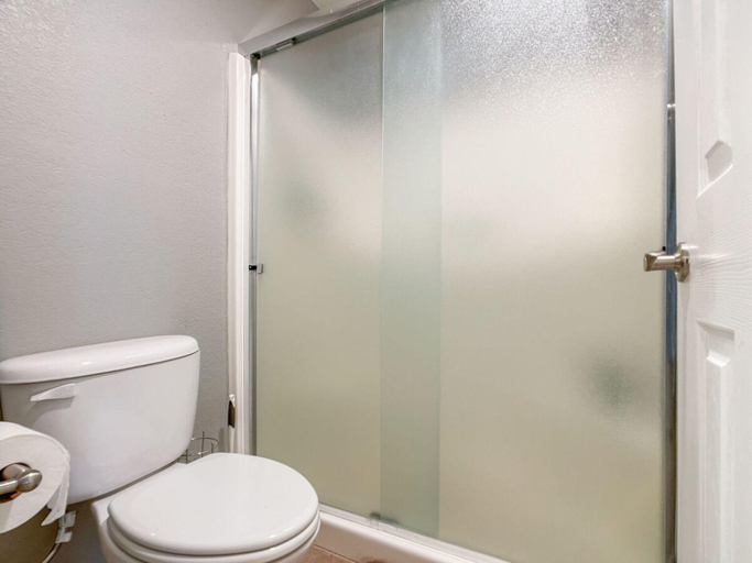 Bathroom 3, Sunscape Unwind by Casago, Maricopa