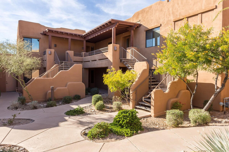 Via Linda Getaway by Casago, Maricopa