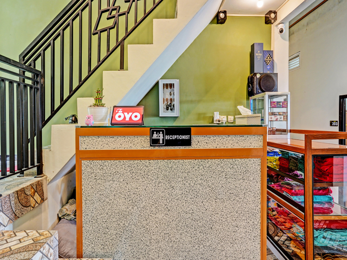 Public Area 3, OYO 92049 D'jamus Resort Telaga Ngebel, Ponorogo