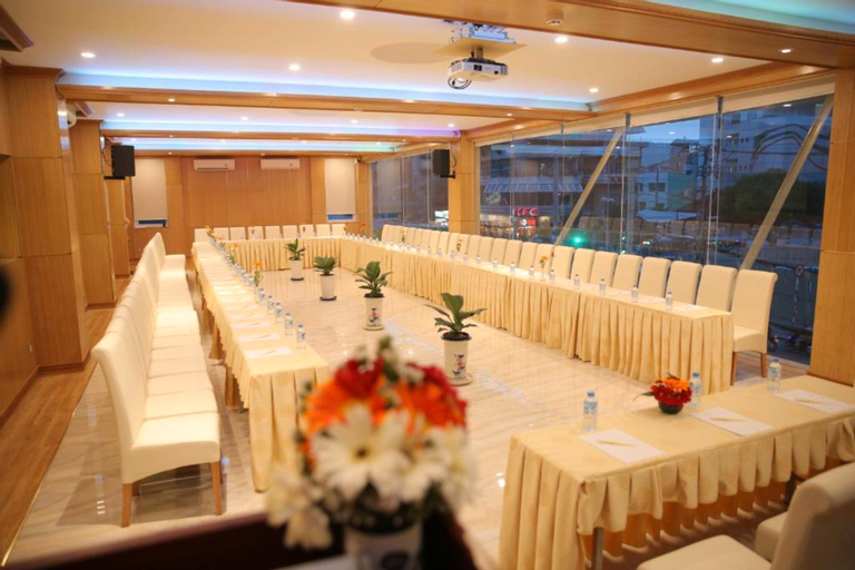 Business Facilities