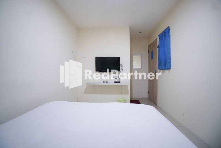 Bedroom 3, Sky Syariah near Soekarno Hatta Airport RedPartner, Tangerang