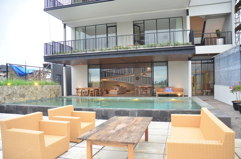 Exterior & Views 2, Greenhill Mountain View Villa 8 BR with Heated Private Pool, Bandung